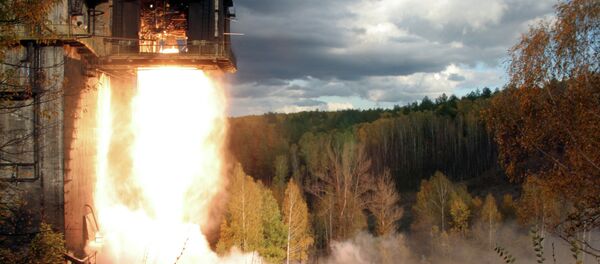 An NK-33 Rocket Engine Undergoes a Test Fire Outside of Samara, Russia - Sputnik Brasil