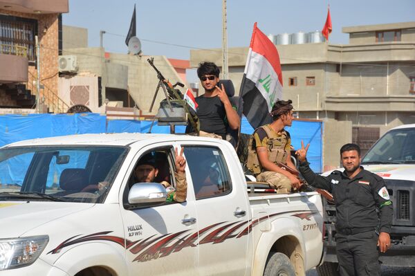 Milícia Hasdi Sabi luta contra o Daesh no Iraque - Sputnik Brasil