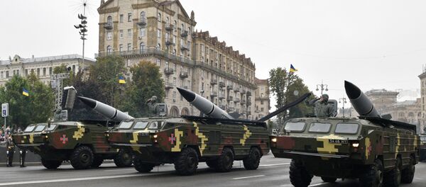 O desfile militar por ocasião do Dia de Independencia da Ucrânia - Sputnik Brasil