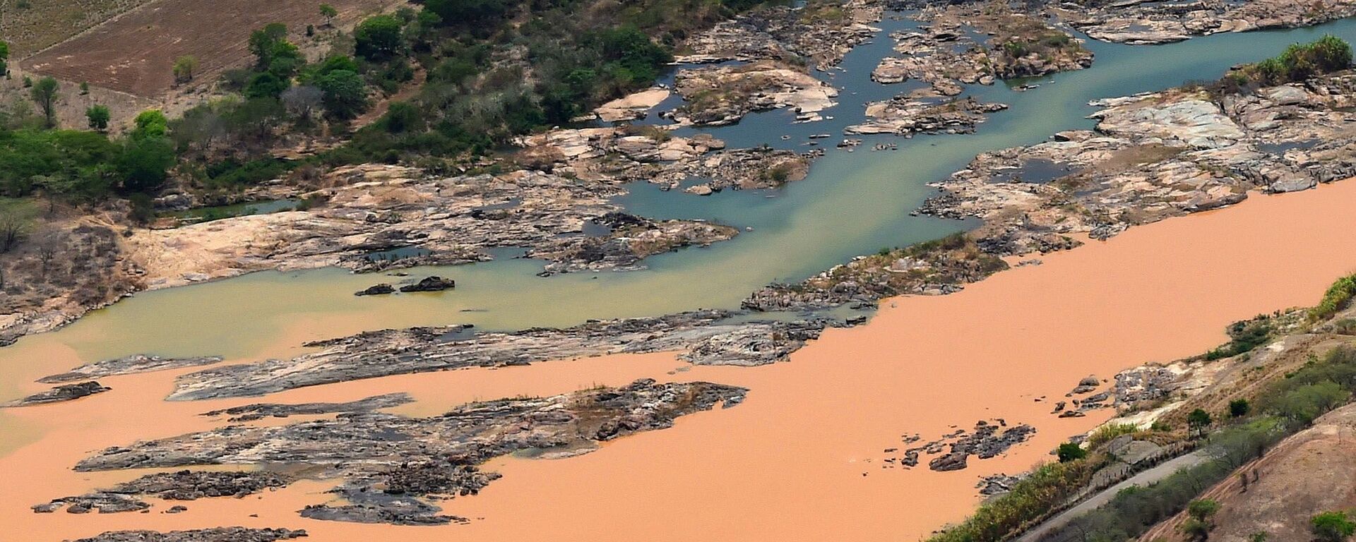 Rompimento de barragem em Mariana provocou danos ambientais imensuráveis - Sputnik Brasil, 1920, 22.07.2020