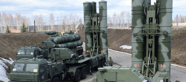 Зенитный ракетный комплекс (ЗРК) Триумф С-400 - Sputnik Brasil