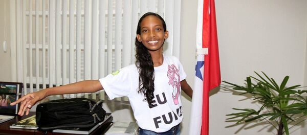 Ana Clara foi aprovada para estudar no Bolshoi de Moscou, que fica em Joinvile, Santa Catarina - Sputnik Brasil