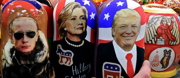 Bonecas tradicionais russas, 'matryoshkas', com imagens de Trump, Putin e Clinton - Sputnik Brasil