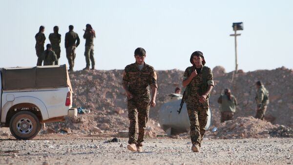 Forças Democráticas da Síria (SDF) em Raqqa, 6 de novembro - Sputnik Brasil