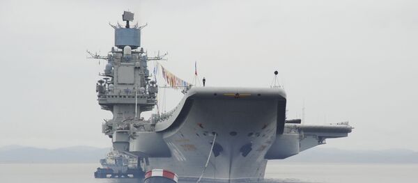 Porta-aviões russo Admiral Kuznetsov durante missão - Sputnik Brasil