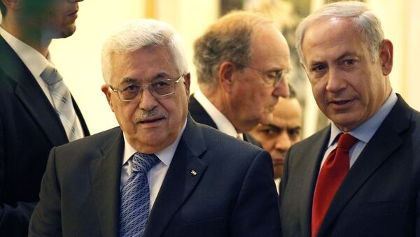 Primeiro-ministro israelense Netanyahu e o presidente palestino Abbas - Sputnik Brasil