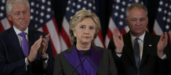 Hillary Clinton faz primeiro discurso após derrota nas eleições dos EUA Hillary Clinton faz primeiro discurso após derrota nas eleições dos EUA - Sputnik Brasil