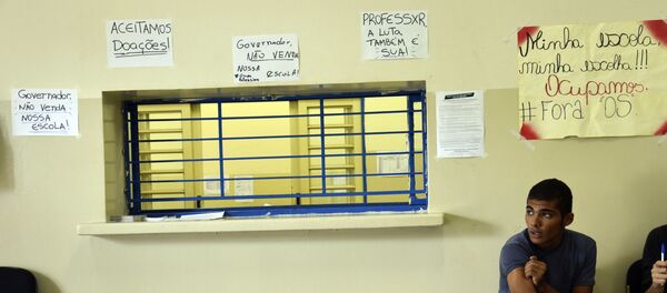 Ocupação de escolas UNE - Sputnik Brasil