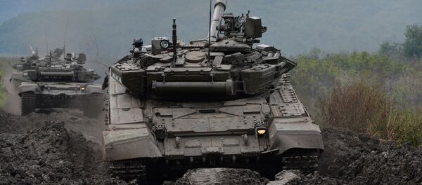 Exercícios militares no Norte do Cáucaso, tanque T-90 Exercícios militares no Norte do Cáucaso, tanque T-90 - Sputnik Brasil