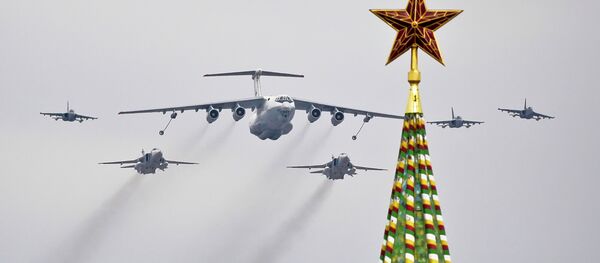 Força Aérea russa treina para a parada militar do Dia da Vitória em Moscou Força Aérea russa treina para a parada militar do Dia da Vitória em Moscou - Sputnik Brasil