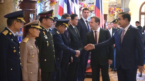Visita oficial do primeiro-ministro da Rússia, Dmitry Mdvedev, à Tailândia - Sputnik Brasil