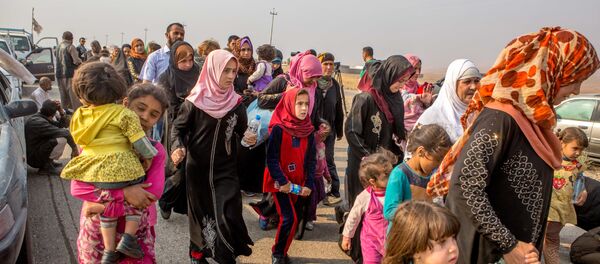 Shabaks curdos abandonam cidades e aldeias perto de Mossul - Sputnik Brasil