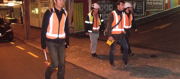 Engenheiros realizam inspeção em prédios de Wellington após terremotos que atingiram a Zova Zelândia - Sputnik Brasil