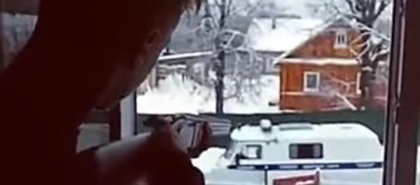 Adolescentes russos se matam depois de atirar na polícia Adolescentes russos se matam depois de atirar na polícia - Sputnik Brasil