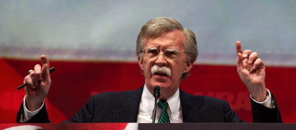 Ex-representante dos EUA na ONU, John Bolton, discursa na Convenção NRA, 2013 (foto de arquivo) Ex-representante dos EUA na ONU, John Bolton, discursa na Convenção NRA, 2013 (foto de arquivo) - Sputnik Brasil