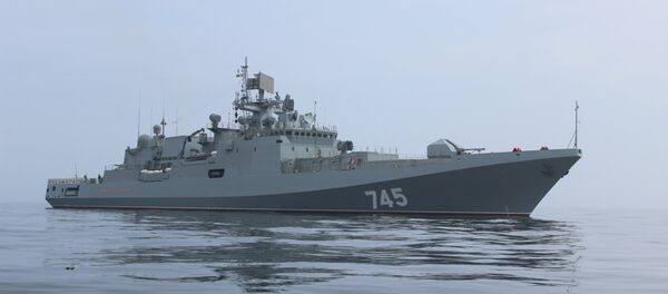 Fragata russa Admiral Grigorovich durante missão - Sputnik Brasil