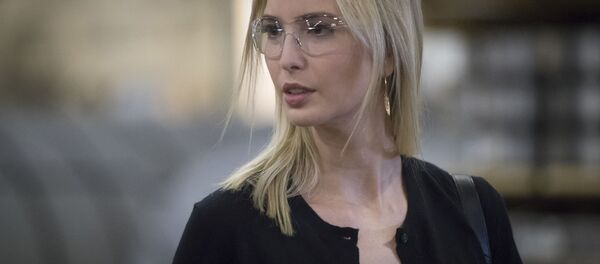 Ivanka Trump visita a empresa Middletown Tube Works, em Ohio, EUA, 6 de outubro de 2016 - Sputnik Brasil