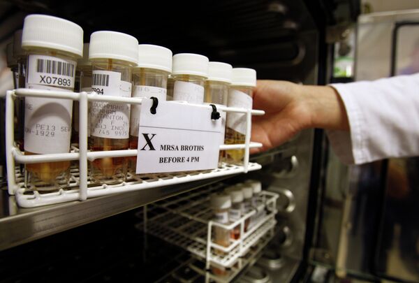 Resistência antibiótica criaria catástrofe maior que a COVID-19, avisam cientistas Resistência antibiótica criaria catástrofe maior que a COVID-19, avisam cientistas - Sputnik Brasil