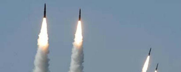 Testes do sistema de mísseis tático-operacionais Iskander - Sputnik Brasil