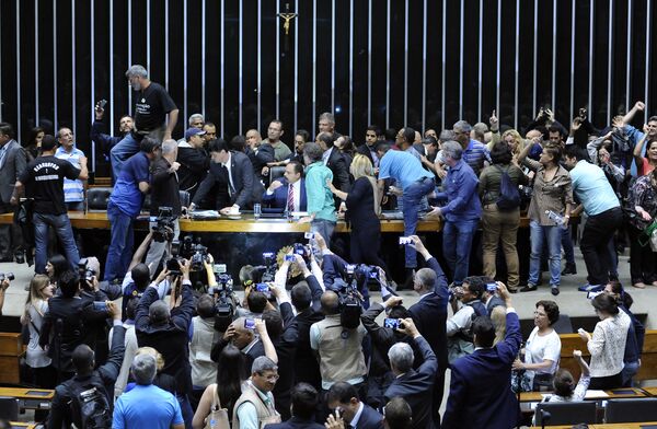 Brasil corre risco de vivenciar situação parecida com a invasão do Capitólio dos EUA? - Sputnik Brasil