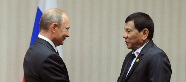 O presidente da Rússia, Vladimir Putin, e seu homólogo filipino, Rodrigo Duterte O presidente da Rússia, Vladimir Putin, e seu homólogo filipino, Rodrigo Duterte - Sputnik Brasil
