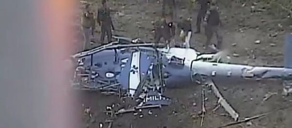 Helicóptero da PM cai e mata 4 policiais em área de conflito no Rio - Sputnik Brasil