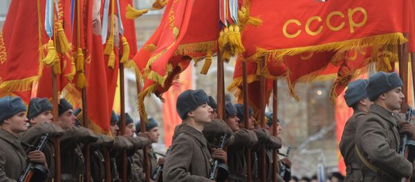 A parada em homenagem do 75 aniversário da parada de 1941 na Praça Vermelha - Sputnik Brasil