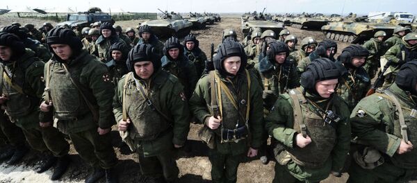 Manobras das Tropas do Interior na Crimeia Manobras das Tropas do Interior na Crimeia - Sputnik Brasil