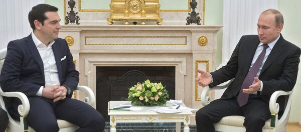 Presidente da Rússia Vladimir Putin e o Primeiro-Ministro grego Alexis Tsipras - Sputnik Brasil