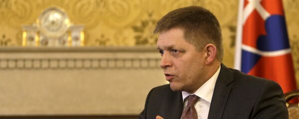 Slovakia's Prime Minister Robert Fico speaks during an interview with Reuters in Bratislava, Slovakia, February 22, 2016 - Sputnik Brasil
