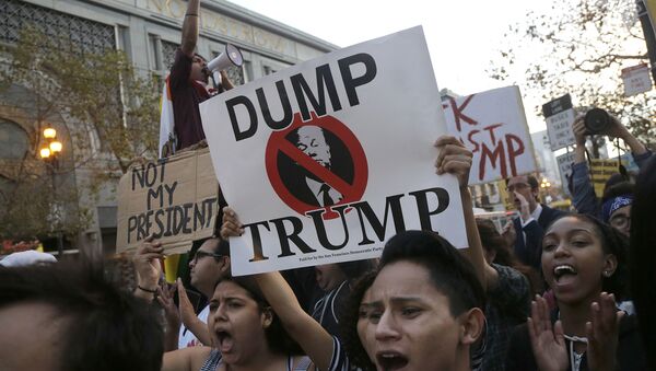 Protesto contra o presidente eleito dos EUA Donald Trump em São Francisco, EUA (foto de arquivo) - Sputnik Brasil