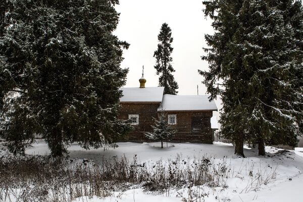 Capela do ícone da Nossa Senhora de Smolensk na vila de Kinerma, República da Carélia - Sputnik Brasil