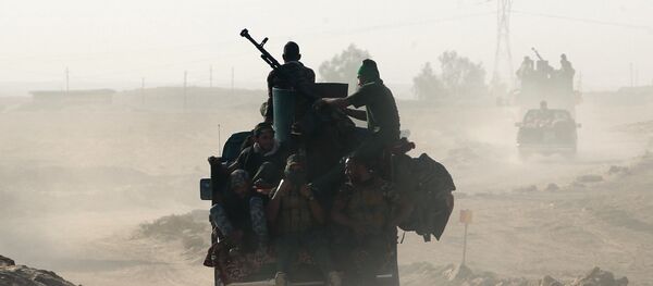 Os combatentes xiitas de tropas irregulares vêm para o sul de Mossul - Sputnik Brasil