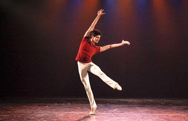 Bailarinos de projeto social no Rio conseguem vaga para competição na Suíça - Sputnik Brasil