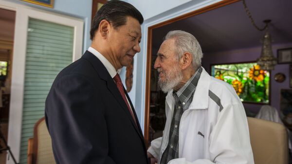 Fidel Castro com Xi Jinping, o presidente da China em Havana, Cuba, em 22 de julho, de 2014. - Sputnik Brasil