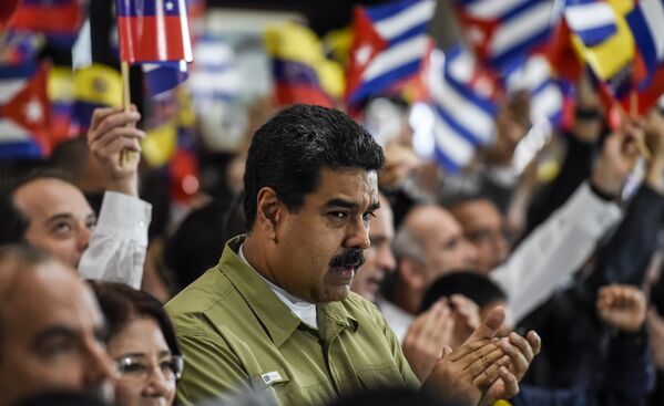 Presidente da Venezuela, Nicolás Maduro, participa em Caracas da cerimônia em homenagem a Fidel Castro, líder da Revolução cubana falecido em 25 de novembro de 2016 - Sputnik Brasil