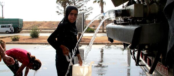 Criança refugiadas de Aleppo - Sputnik Brasil