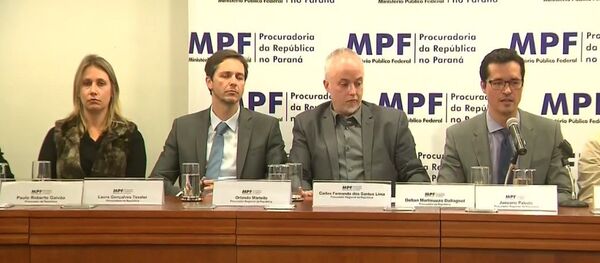 Procuradores da Força Tarefa da Lava Jato, em coletiva à imprensa. - Sputnik Brasil