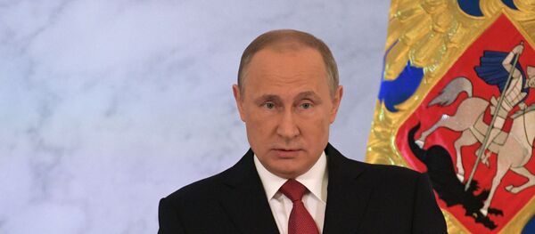 Presidente da Rússia Vladimir Putin fala perante a Assembleia Federal russa, Kremlin, Moscou, Rússia, 1 de dezembro de 2016 - Sputnik Brasil