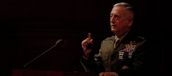 General aposentado da Infantaria da Marinha a candidato ao posto de Secretário de Defesa norte-americano, James Mattis - Sputnik Brasil