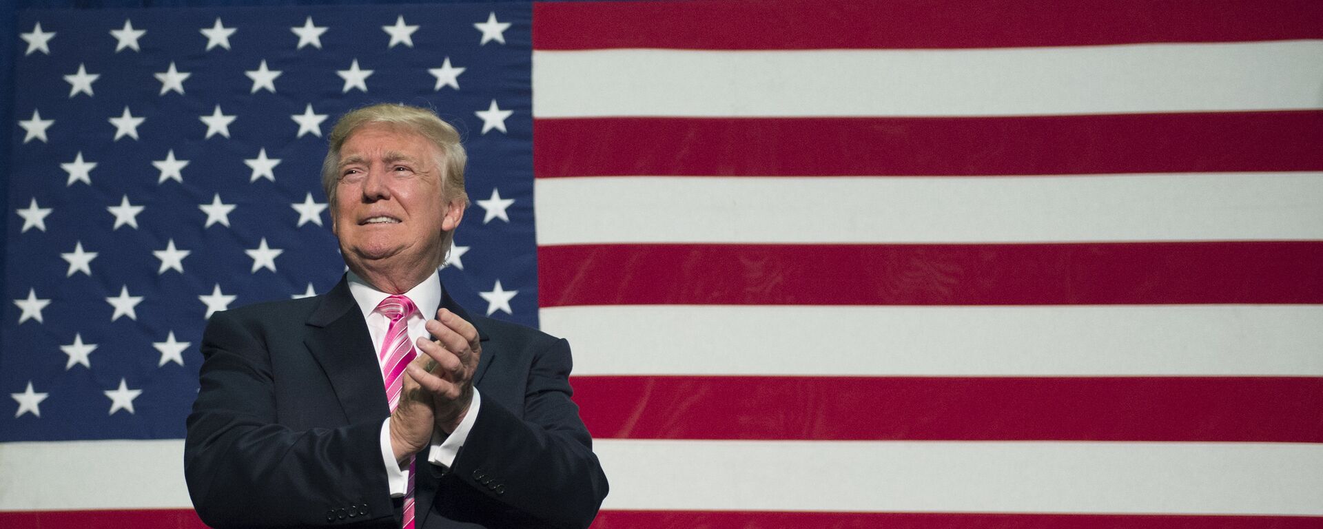 O candidato republicano à presidência norte-americana, Donald Trump, durante evento de campanha na Virgínia, em 20 de agosto de 2016 - Sputnik Brasil, 1920, 18.01.2024