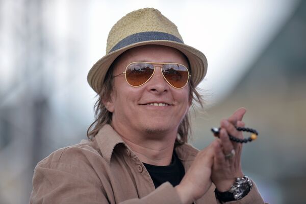 O ator russo Ivan Okhlobystin toma parte do Festival de literatura na Praça Vermelha, em Moscou - Sputnik Brasil