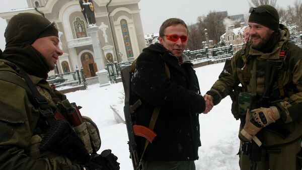 O ator russo Ivan Okhlobystin chega a Donetsk para a estreia de um filme, na criação do qual tomou parte - Sputnik Brasil