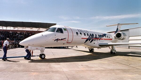 Um Embraer ERJ-135, protótipo do 720, visto na fábrica de São José dos Campos em 12 maio de 1998, foto de arquivo - Sputnik Brasil