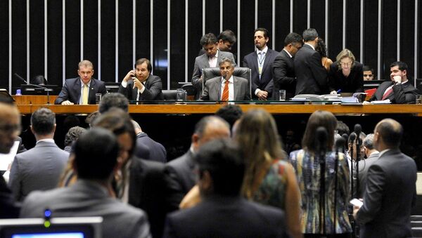 Deputados em Sessão na Câmara - Sputnik Brasil