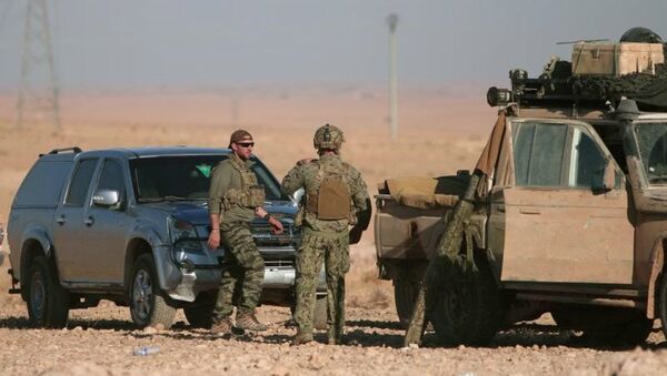 Militares americanos durante operação perto de Raqqa, foto de arquivo - Sputnik Brasil