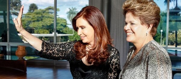 Cristina Kirchner e Dilma Rousseff - Sputnik Brasil