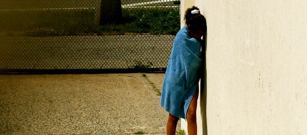 Uma adolescente - Sputnik Brasil