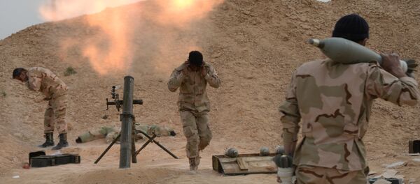 Exército sírio e milicias combatem ao Daesh perto de Palmira (arquivo) - Sputnik Brasil