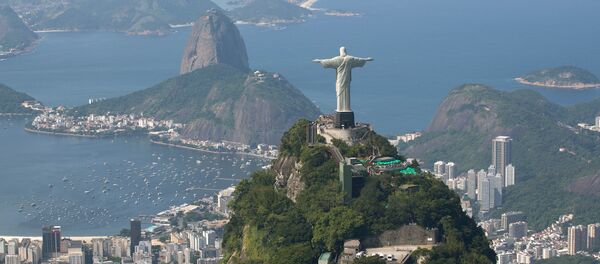 Vista aérea do Rio de Janeiro com o Cristo Redentor e o Pão de Açúcar - Sputnik Brasil